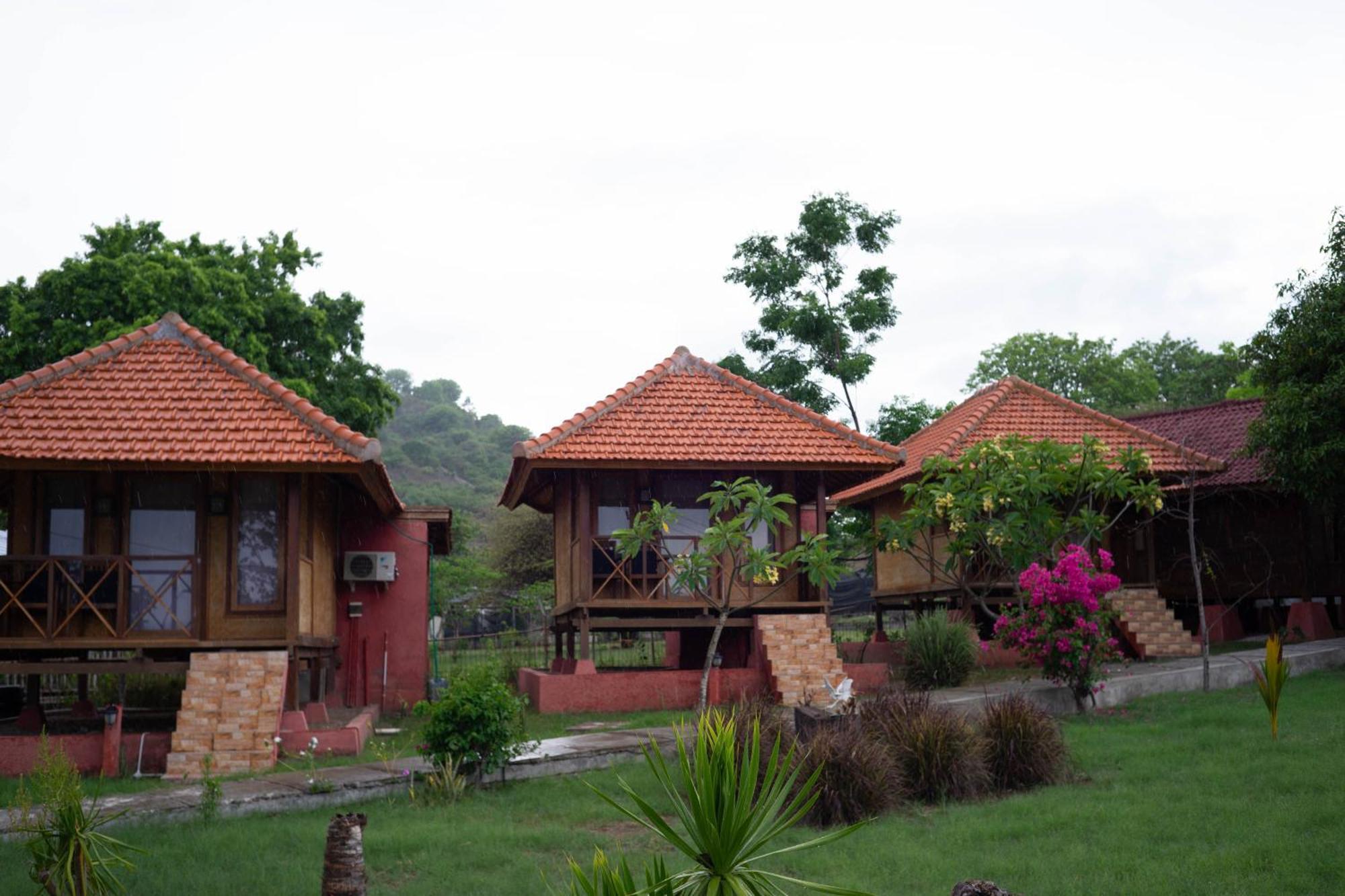 Yut'S Inn Flower Paradise Gili Gede Exterior foto